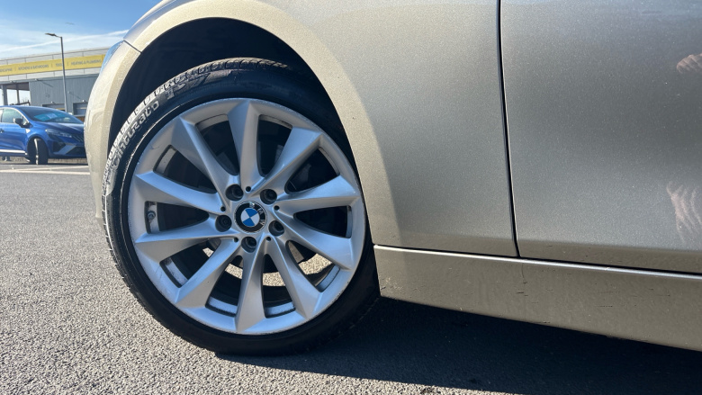 BMW 3 Series 320d Luxury 4dr Step Auto Diesel Saloon